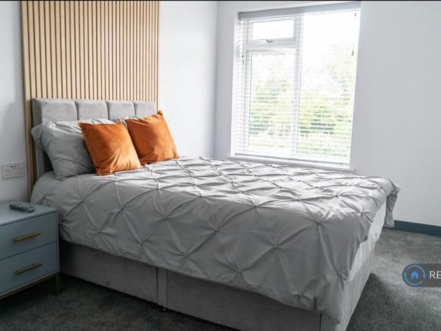 Room for rent in Lee Chapel, Essex