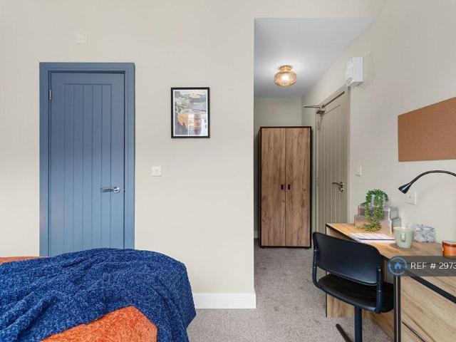 Room for rent in Balby, South Yorkshire