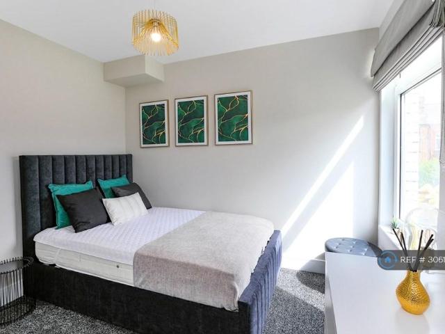 Room for rent in Sandal Magna, Wakefield