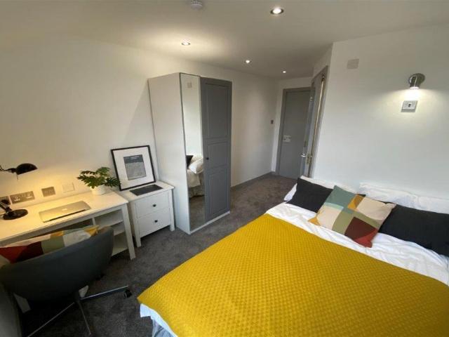 Room for rent in Attenborough, East Midlands