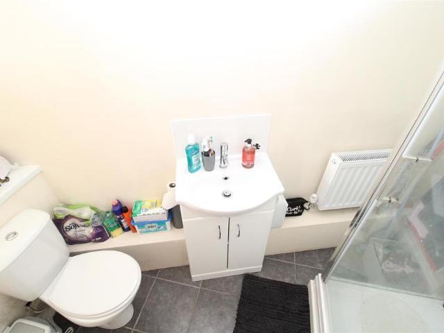 Room for rent in Pontypridd, Wales