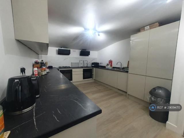 Room for rent in West Ewell, Ewell