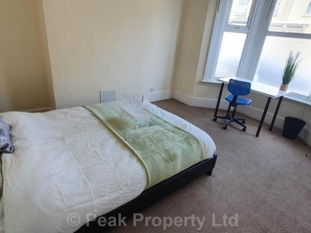 Room for rent in Southend City Centre Neighbourhood, Alton Barnes