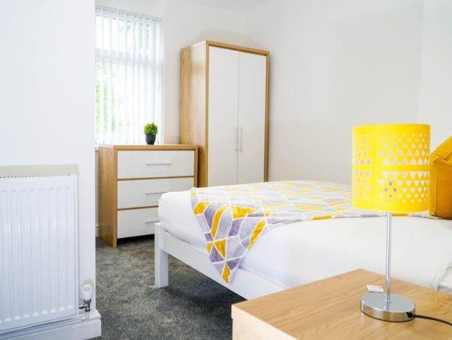 Room for rent in Rowley Village, West Midlands