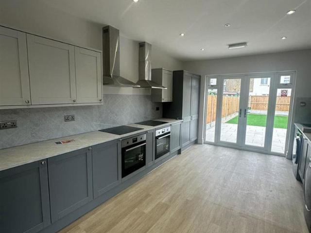 Room for rent in Kursaal Estate, Alton Barnes