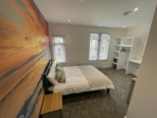 Room for rent in West Town, Peterborough