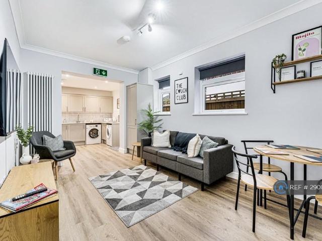 Room for rent in Sankey Bridges, Warrington