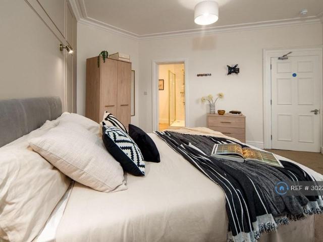 Room for rent in City Centre, Wrexham