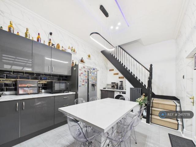 Room for rent in Avenham, Higher Bartle