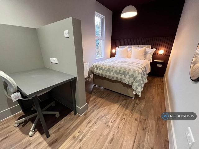 Room for rent in Southend City Centre Neighbourhood, Alton Barnes