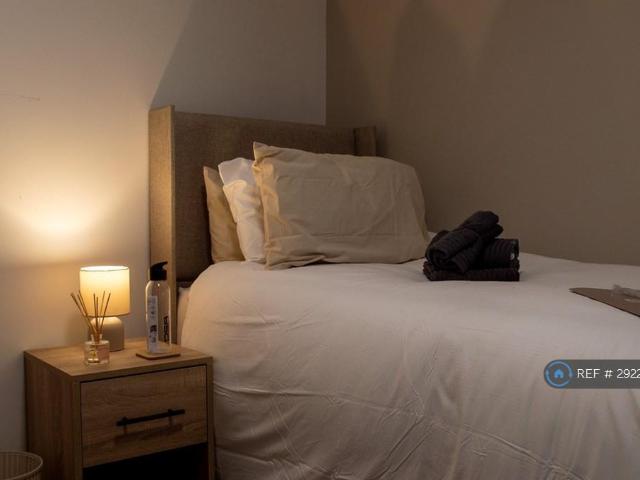 Room for rent in Green Bank, St Helens