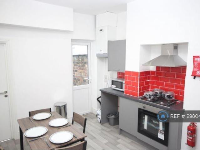 Room for rent in Joiner's Square, Hanley