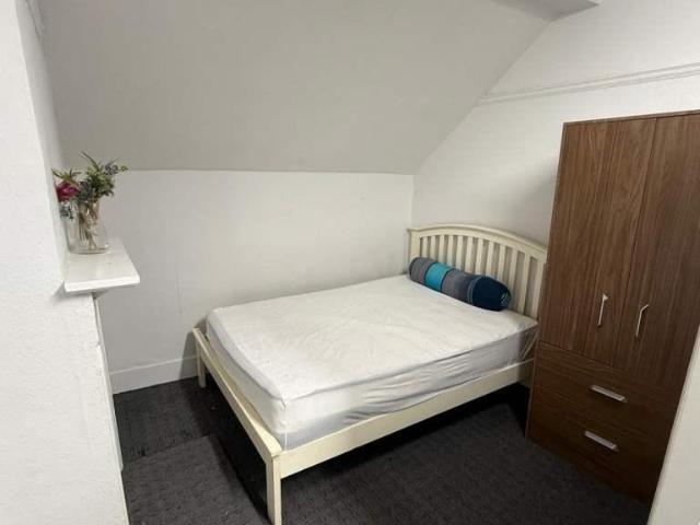 Room for rent in London Borough of Croydon, Norbury