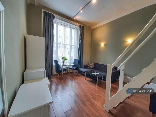 Room for rent in Kensal Town, Bayswater