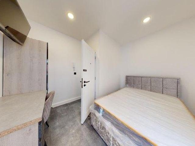 Room for rent in The Meadows, Haddon