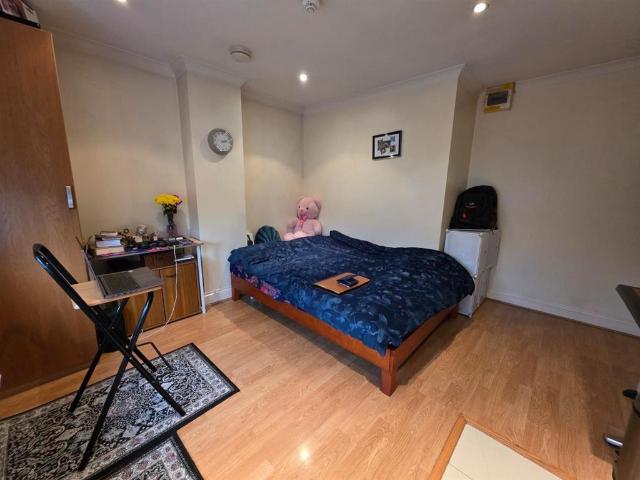 Room for rent in London Borough of Barnet, Greater London