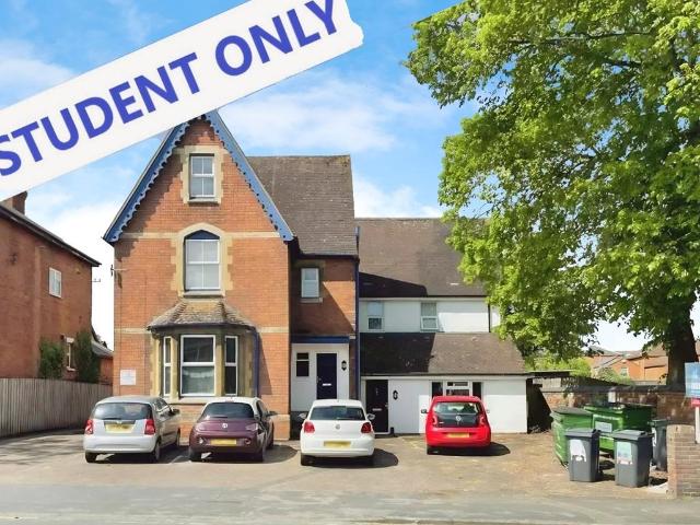 Room for rent in Wotton, Gloucester