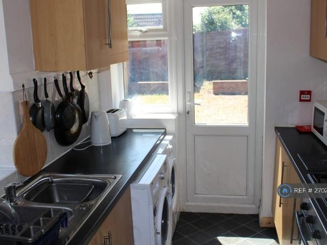 Room for rent in Gravelly Hill, West Midlands