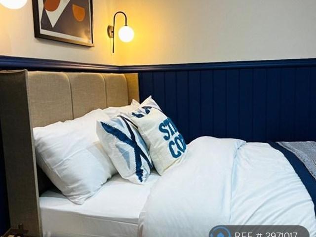 Room for rent in California, Key Street