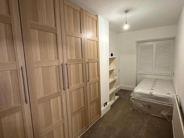 Room for rent in Sunningdale