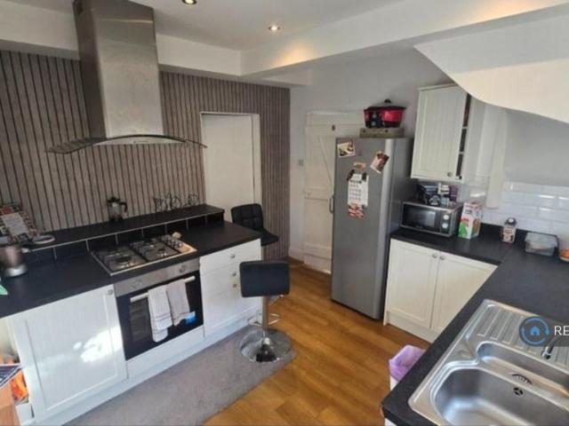 Room for rent in Woodcote Green, Greater London