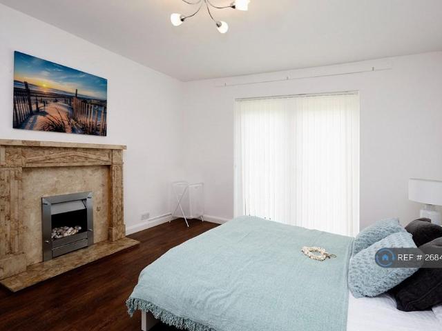 Room for rent in Coundon, West Midlands