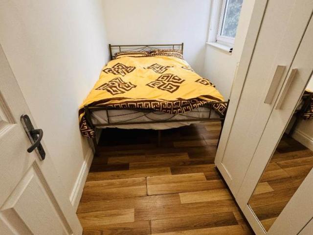 Room for rent in Vange, Essex