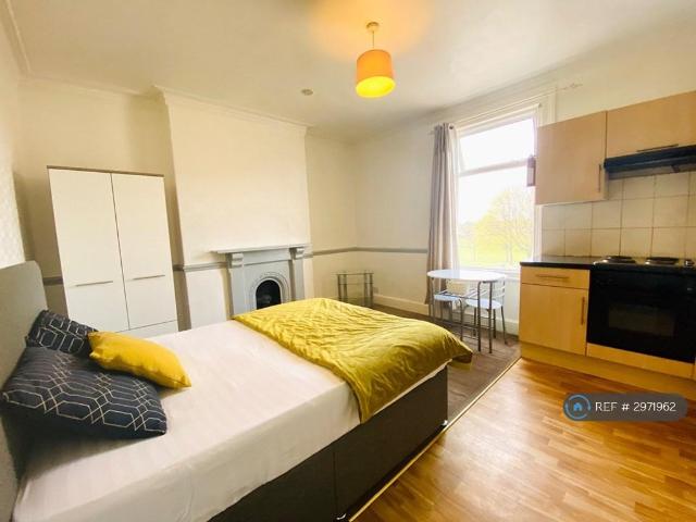 Room for rent in Hexthorpe, South Yorkshire