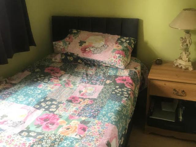 Room for rent in Three Bridges, Glynde