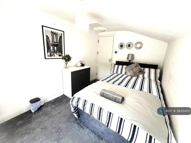 Room for rent in Brompton, Gillingham