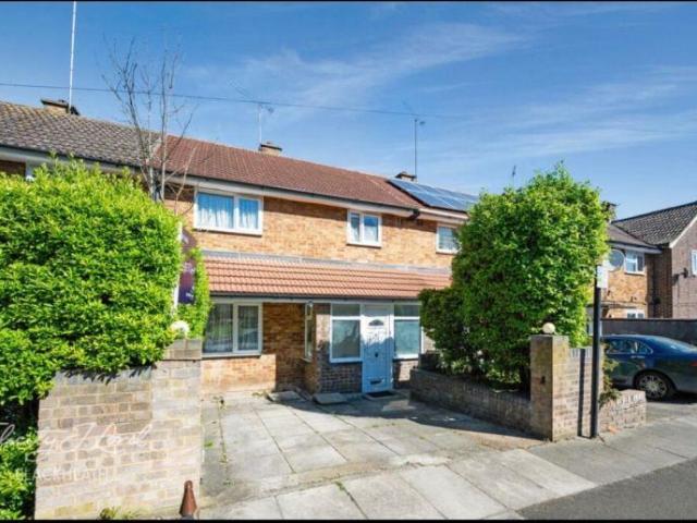 Room for rent in Charlton Riverside, Greater London