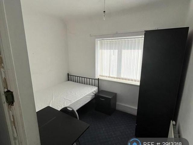 Room for rent in Page Moss, Huyton