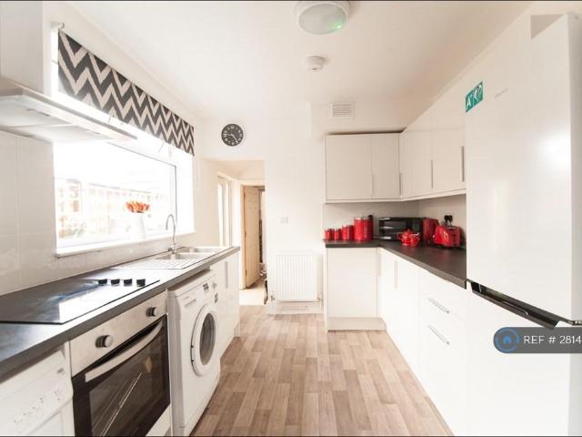 Room for rent in Spring Park, Luton