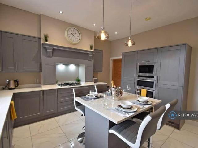 Room for rent in Wood Top, Irwell Vale