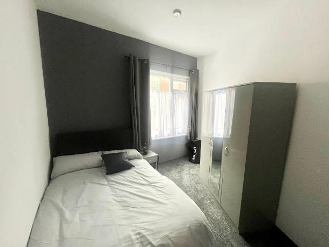 House for rent in Caldermill, East Midlands