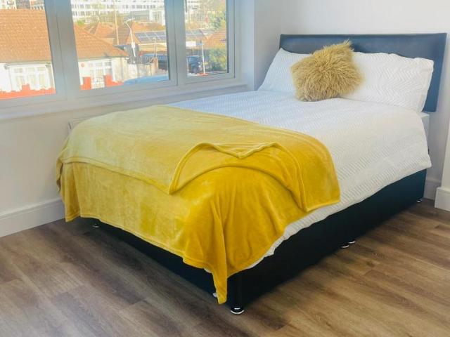 Room for rent in Hayes, Greater London