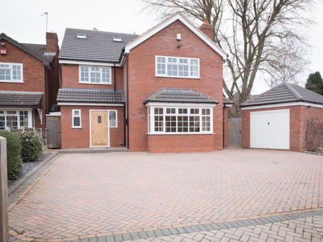 Room for rent in Sutton Coldfield, Isle Of Man