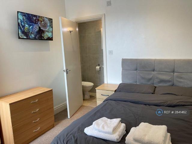 Room for rent in The Brampton, Butterton