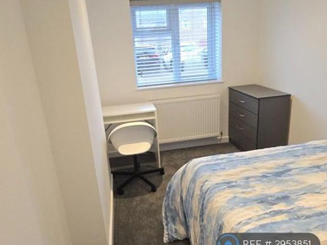 Room for rent in Great Linford, Milton Keynes