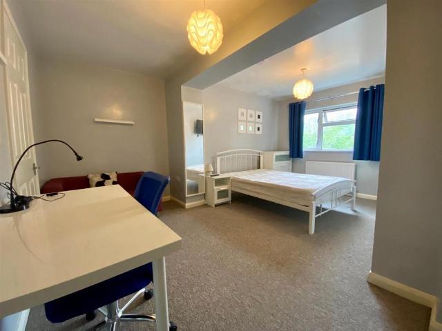 Room for rent in Roebuck, Shephall