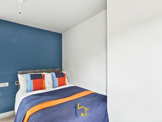 Room for rent in Aylestone Park, Old Wharf