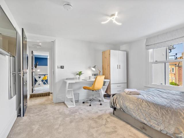 Room for rent in Heigham Grove, East Bank