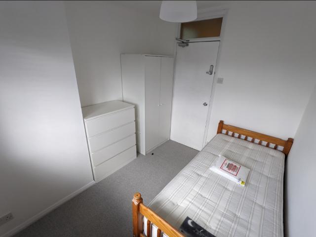 Room for rent in Fole, Surrey