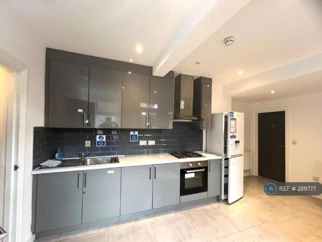 Room for rent in London Borough of Hounslow, Greater London