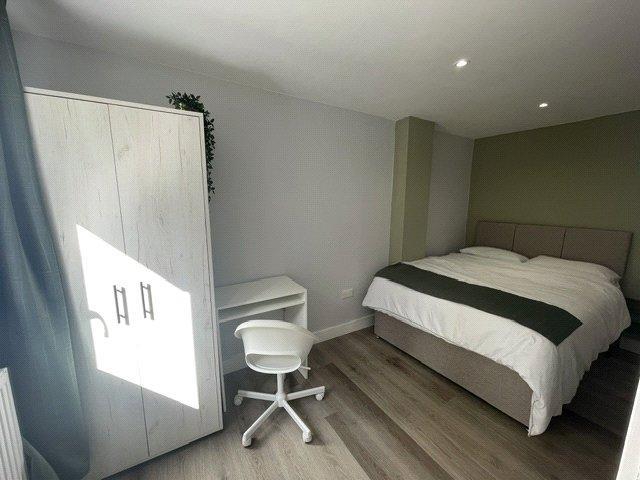 Room for rent in Evershot, Oxfordshire