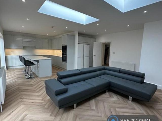 Room for rent in North Watford