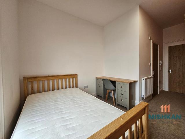 Room for rent in Gillar's Green, St Helens