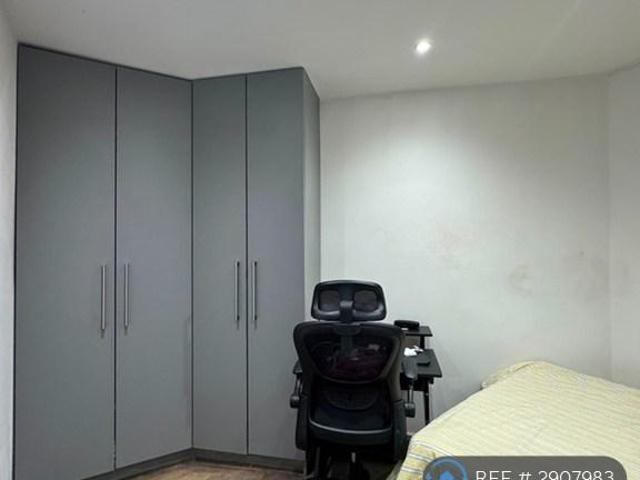 Room for rent in Greater London