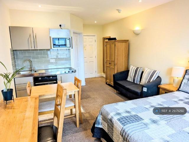Room for rent in Par, Cornwall
