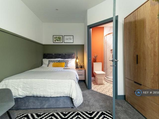 Room for rent in Greenheys, Salford